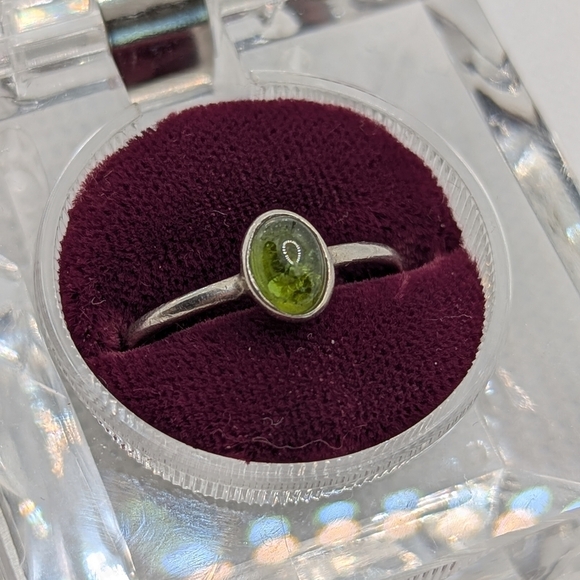Silver Peridot Ring - Picture 1 of 3